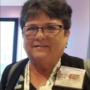 Meet your Posher, Paula